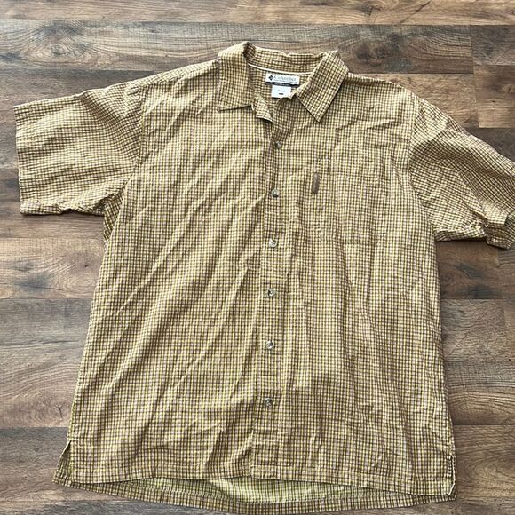 Columbia short sleeve button down shirt size large - Picture 1 of 3